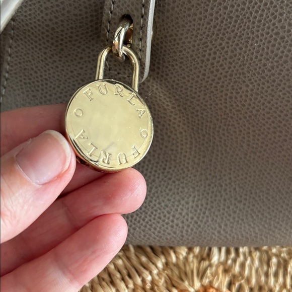 Furla • genuine leather crossbody bag - made in Italy - Picture 3 of 10